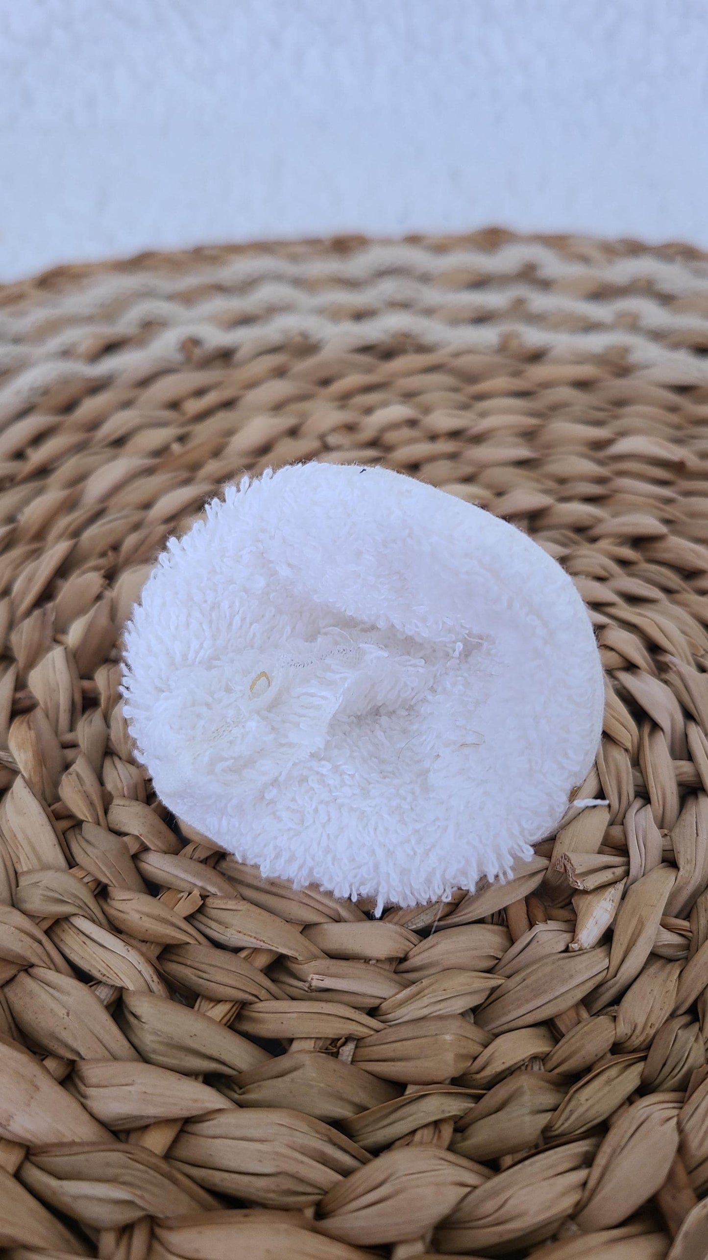 6 tipis à pipi en double gaze blanche et coeurs dorés et éponge blanche