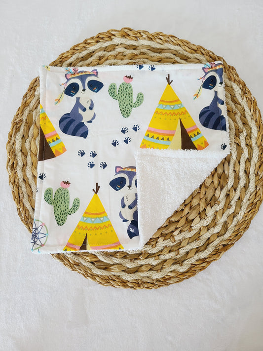 Serviette de table motif raton laveur