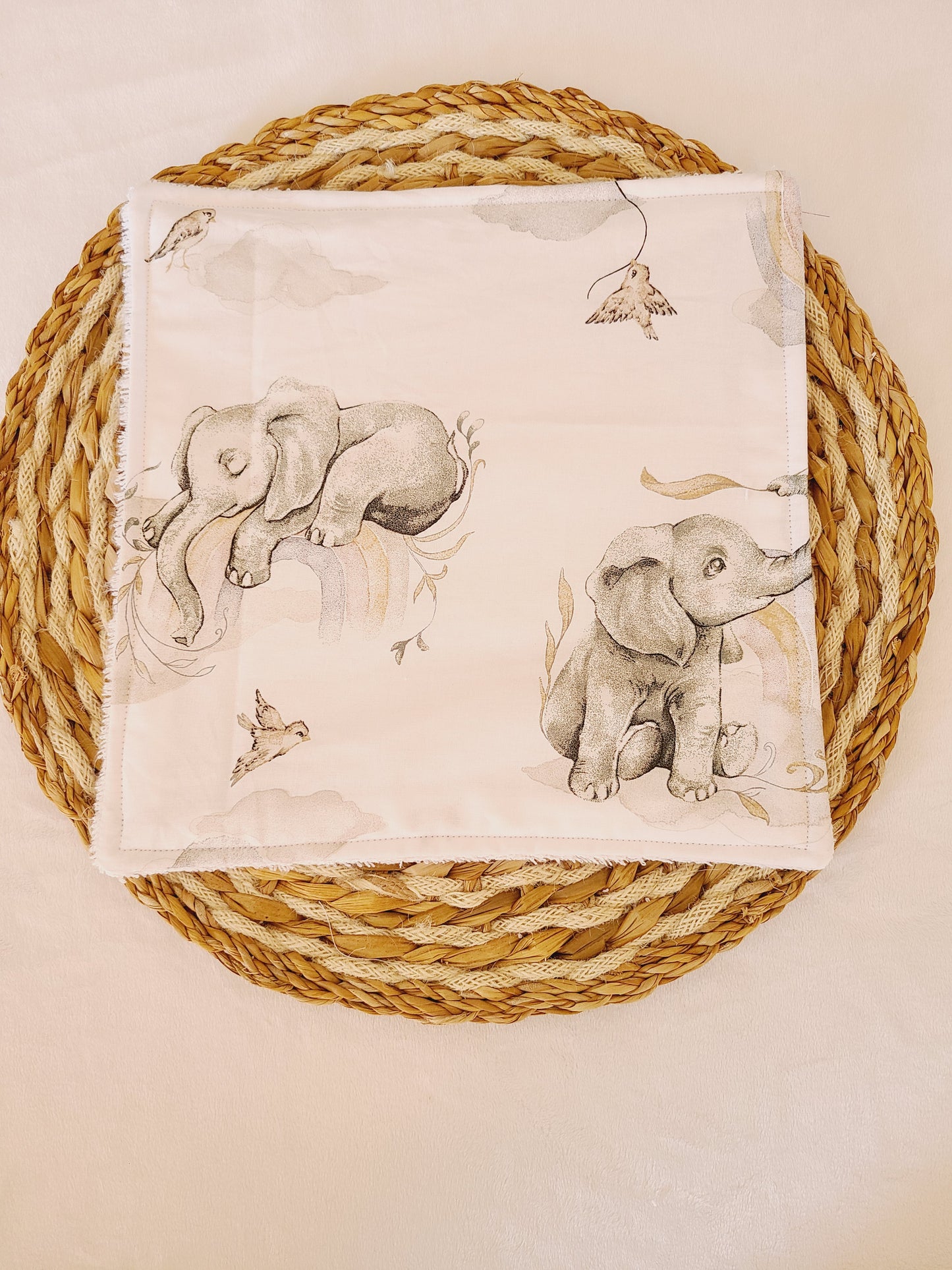 Serviette de table motif éléphant
