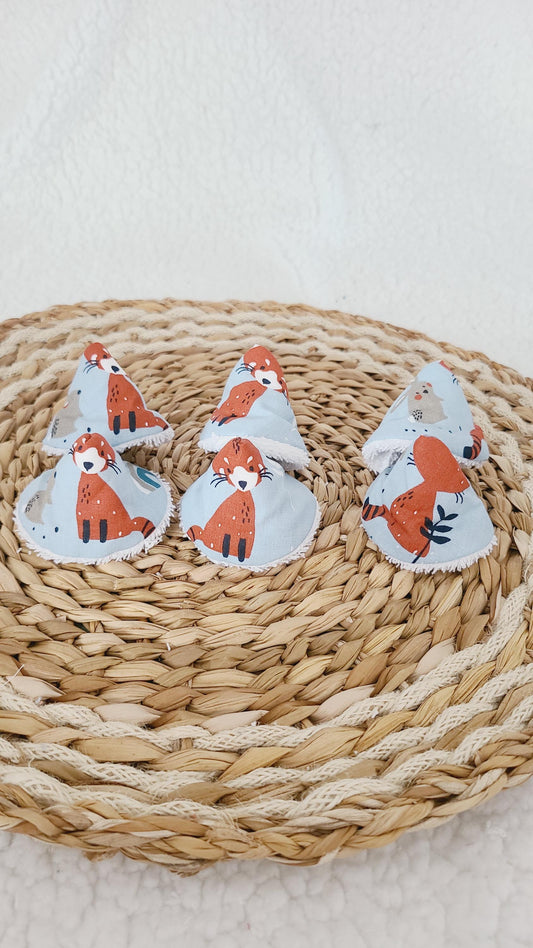 6 tipis à pipi, triangles en éponge blanche et coton bleu motif renard