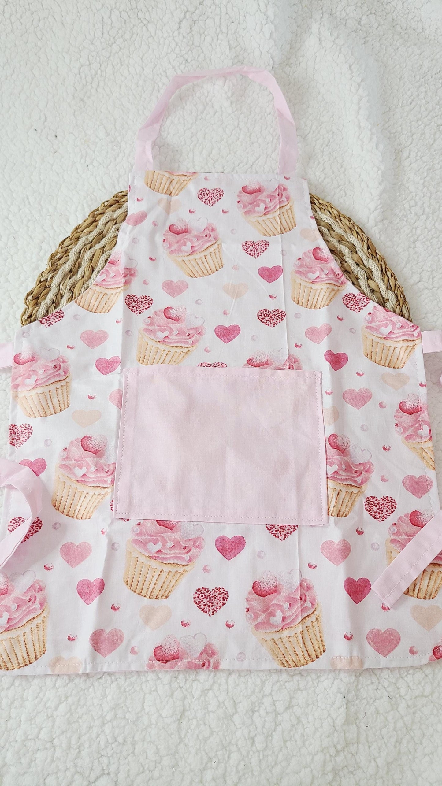 Tablier pour enfant personnalisable motif cupcake