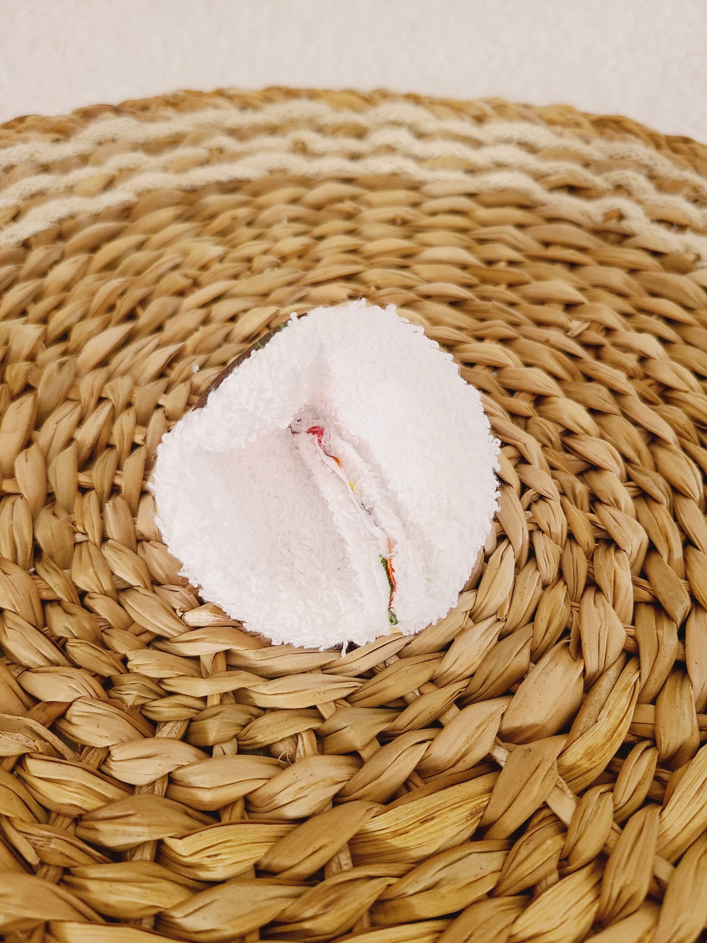 6 tipis à pipi, triangles en éponge blanche et coton blanc motif renard