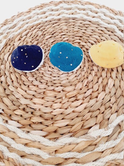 Lot de 3, 6 ou 9 cônes à pipi en double gaze à pois dorés coloris au choix