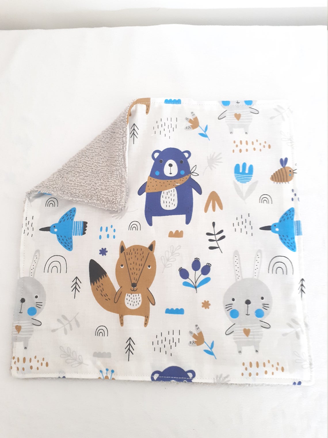 Serviette de table motif animaux bleu et gris
