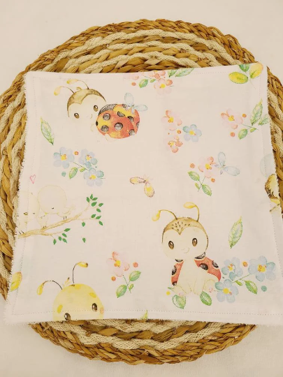 Serviette de table motif insecte