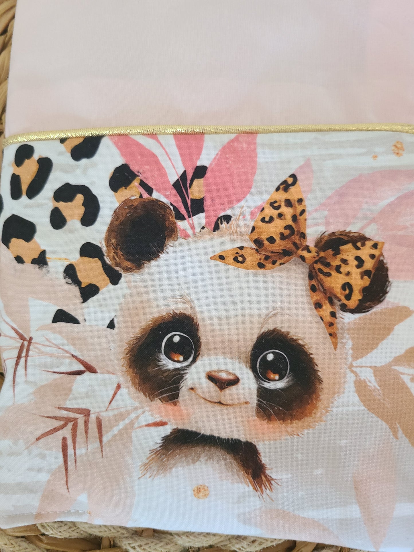 Protège carnet de santé personnalisé motif panda léopard