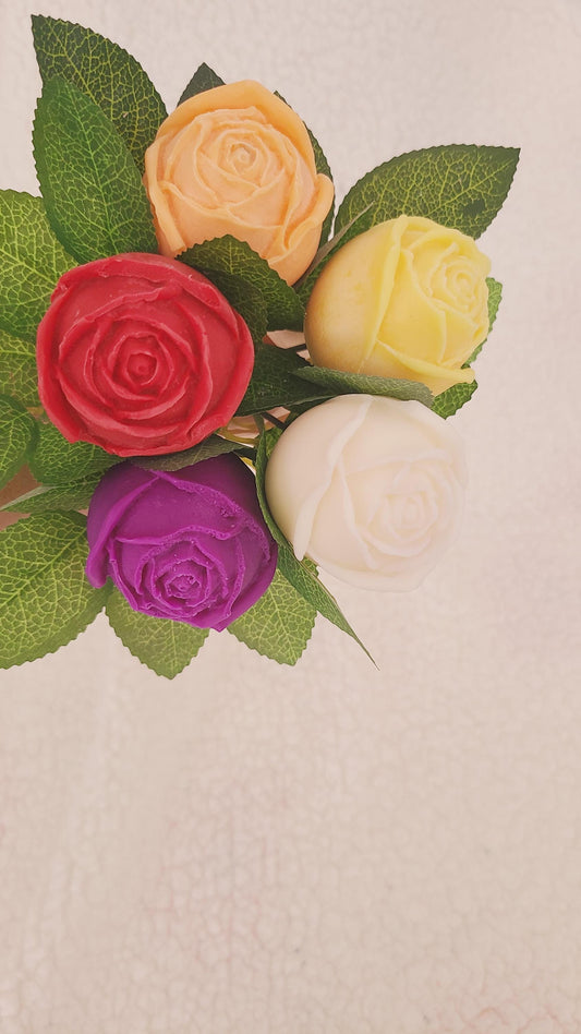 Fondant parfumé en forme de rose  parfum et couleur au choix